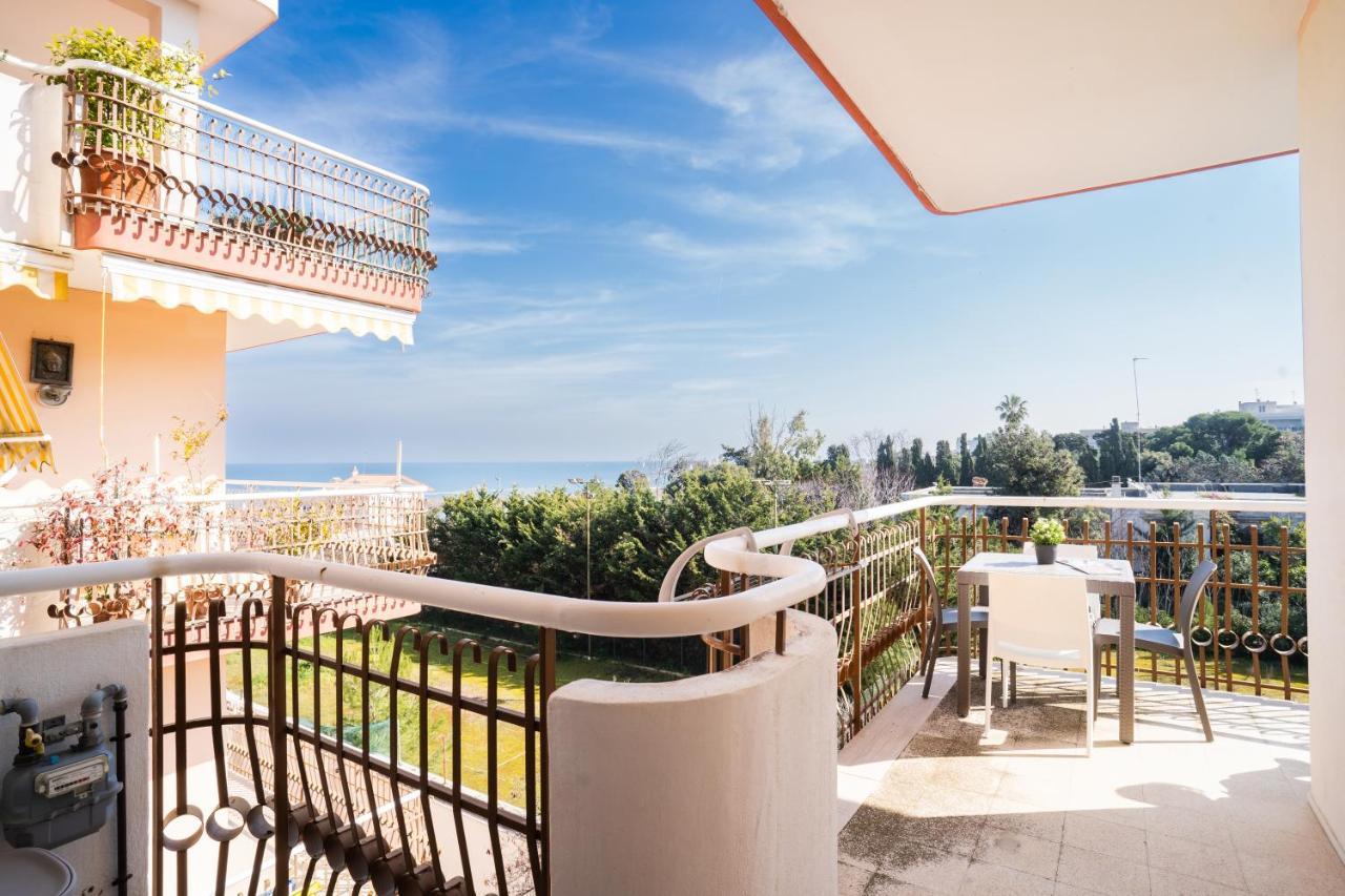 Dimora Montereale Near The Sea Apartment Trani Exterior foto
