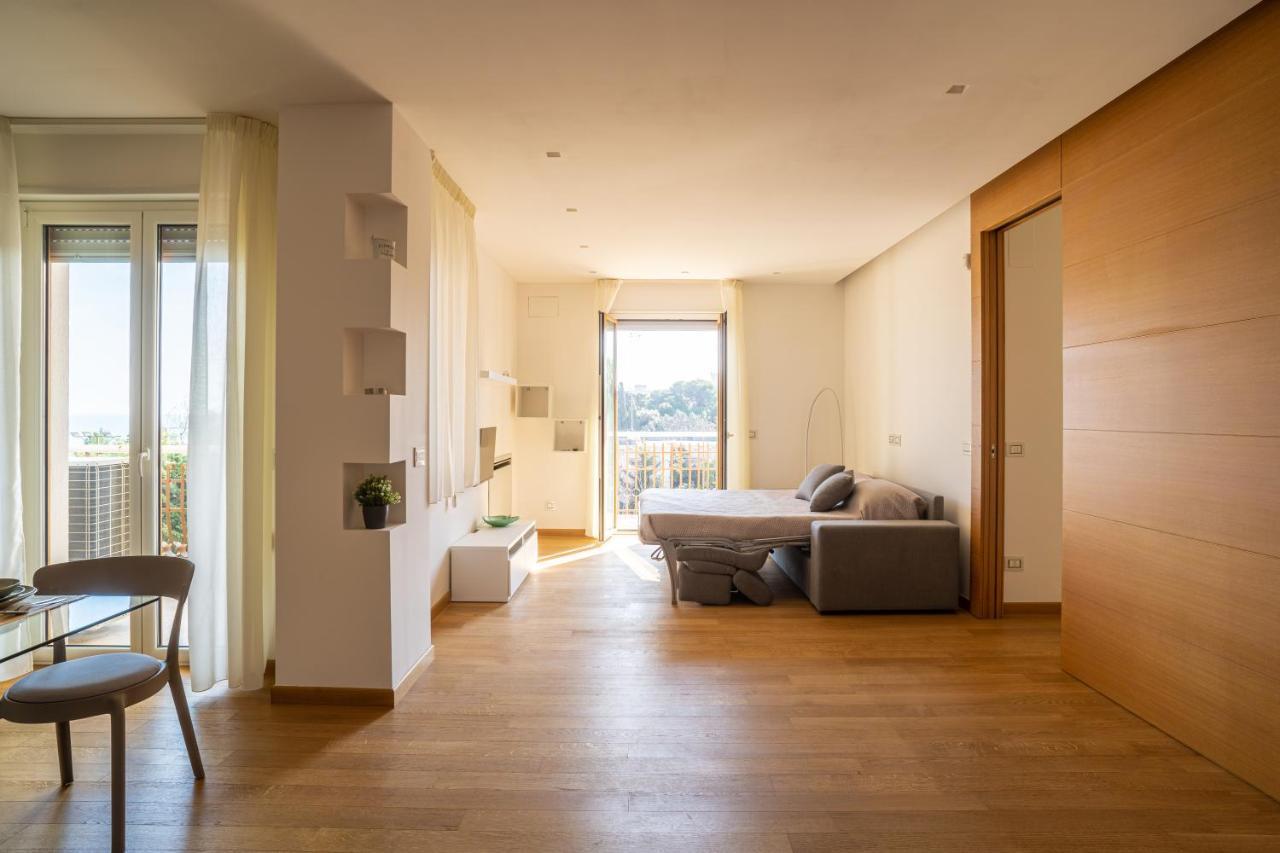 Dimora Montereale Near The Sea Apartment Trani Exterior foto